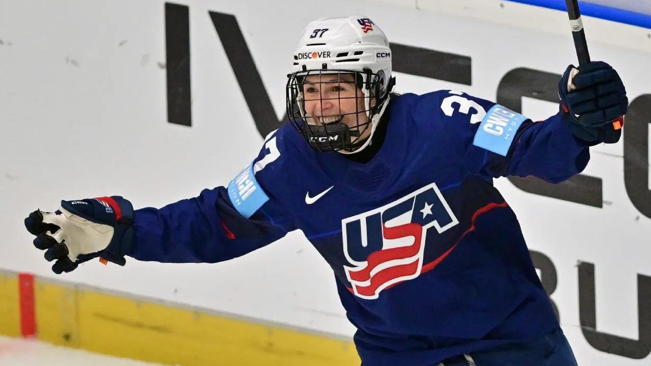Di level internasional, Abbey Murphy menjadi salah satu senjata paling berbahaya Team USA. (Foto: AP)