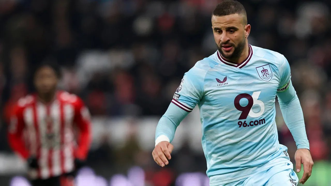 Kyle Walker di laga kontra Burnley.