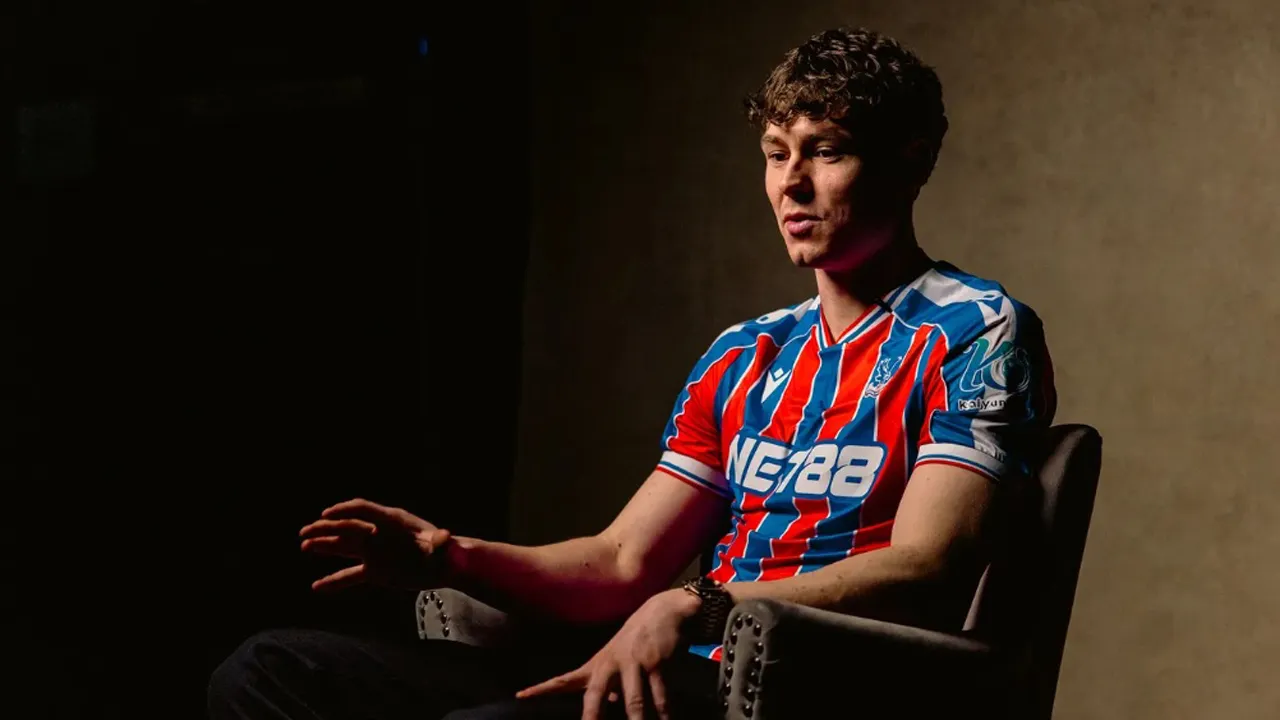 Jorgen Strand Larsen ke Crystal Palace.