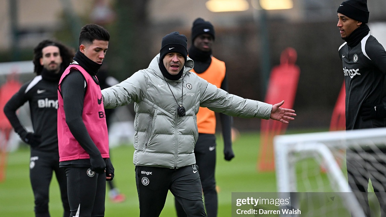 Liam Rosenior Puji Ketahanan Fisik dan Mental Enzo Fernandez