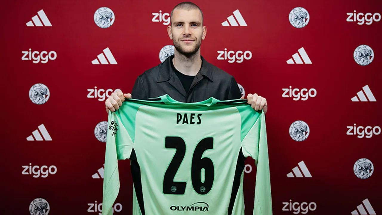 Maarten Paes resmi ke Ajax.