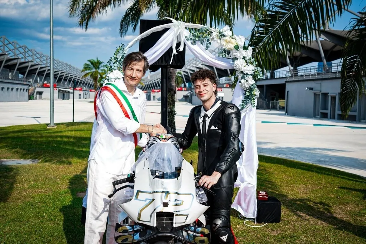 Marco Bezzecchi Sepakati Dua Tahun Lagi Bersama Aprilia - sumber: (motorsport)