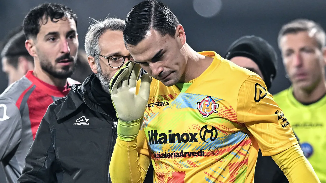 Emil Audero bicara usai insiden flare.