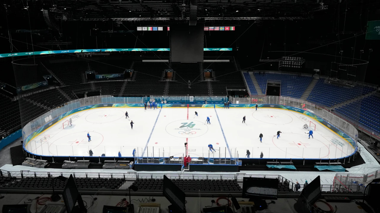 Arena Hoki Es Olimpiade Milan-Cortina Tuai Pujian Meski Sempat Tertunda