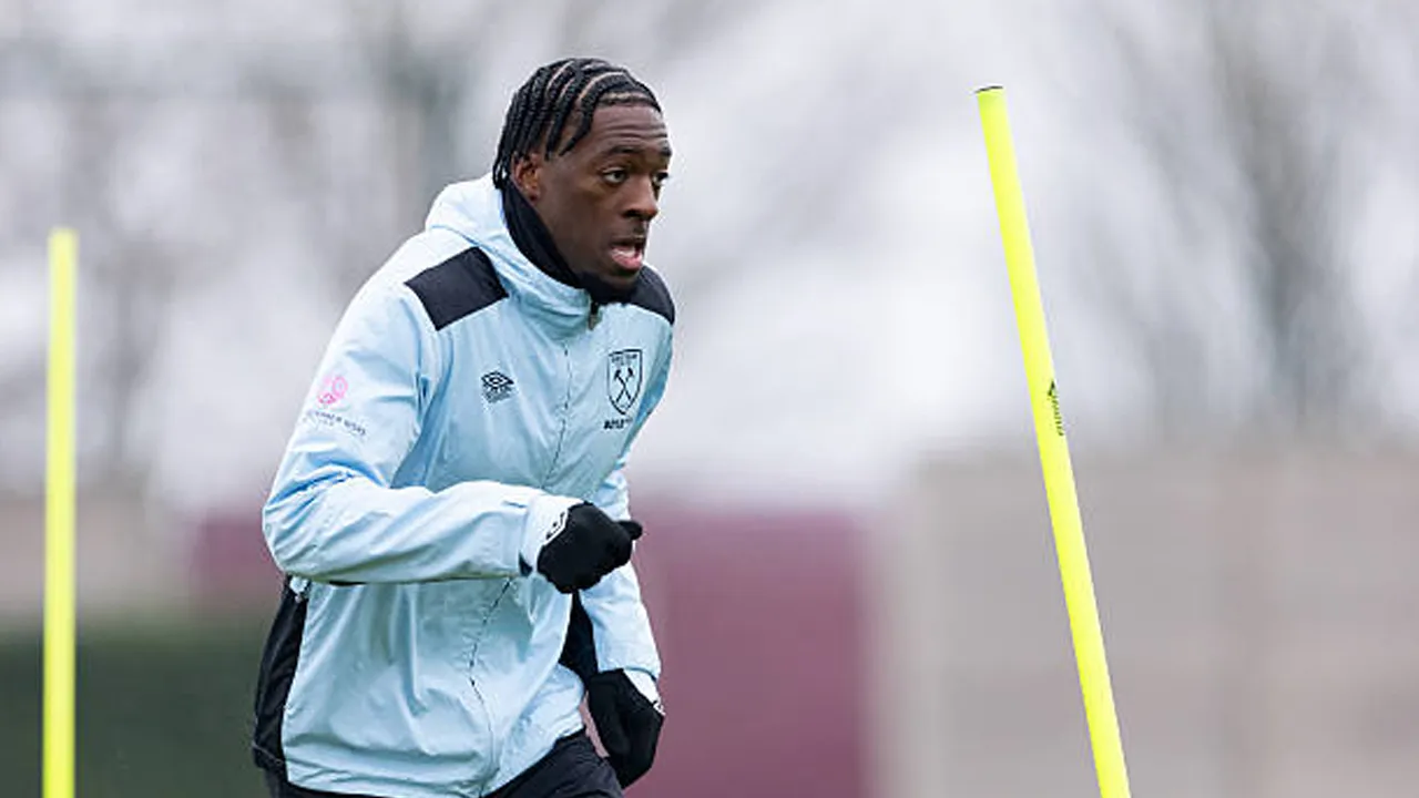 Axel Disasi Siap Bantu West Ham United Bertahan di Premier League