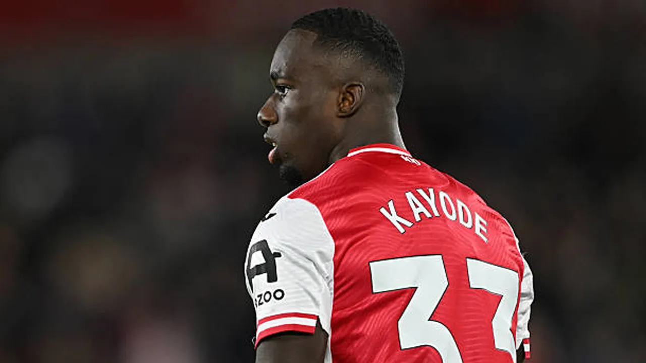 Berburu Bek Kanan Baru, Manchester City Pantau Michael Kayode