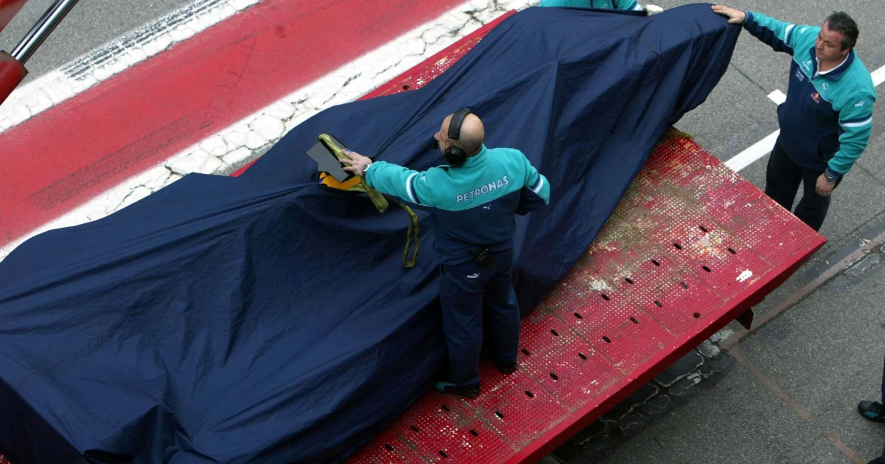 Felipe Massa Kembali Sehat Usai Kecelakaan Tes Menakutkan - sumber: (racingnews365)