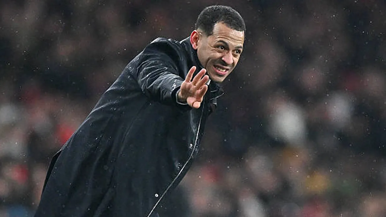 Hasil Tak Selalu Penting, Liam Rosenior Prioritaskan Perkembangan Chelsea