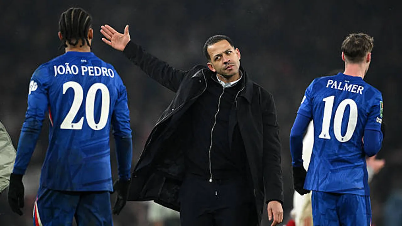 Liam Rosenior Ternyata Coba Taktik Baru Chelsea Saat Hadapi Arsenal