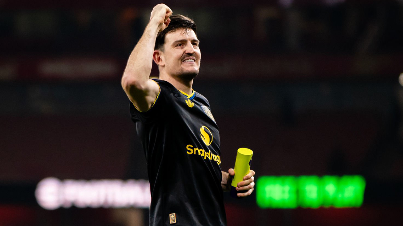 Demi Bertahan di MU, Harry Maguire Rela Gajinya Disunat