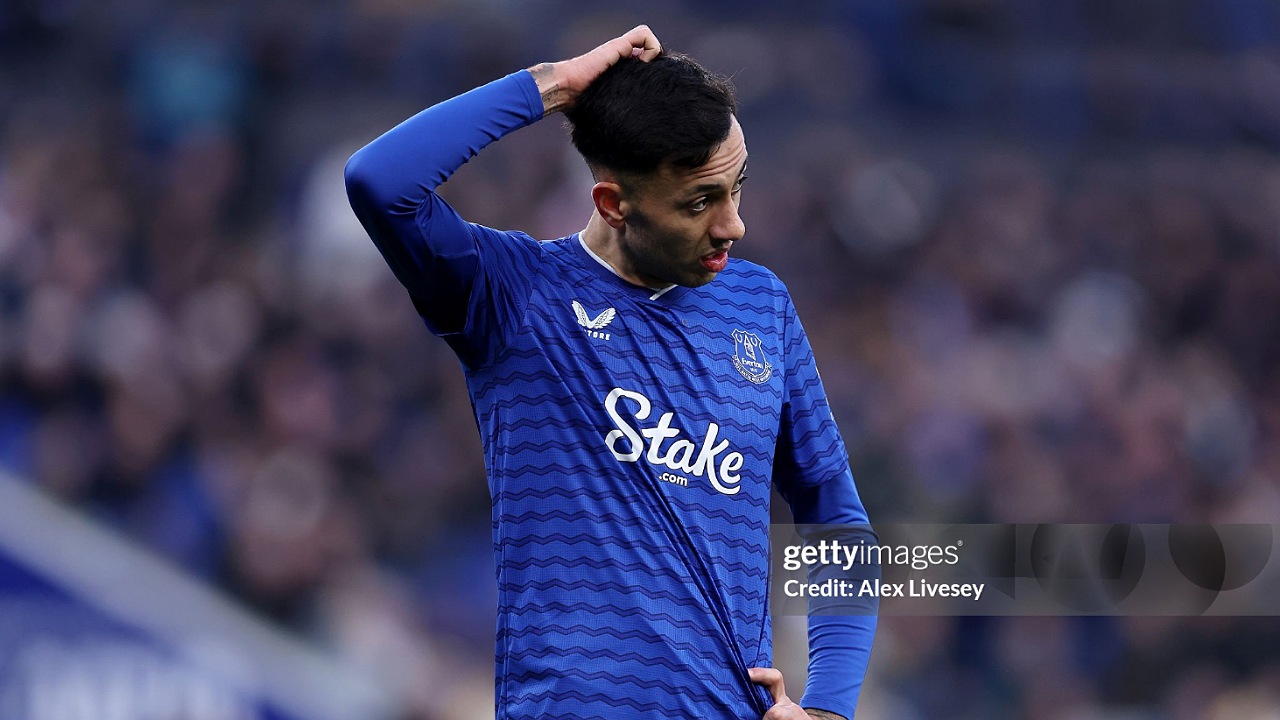 Everton Siap Jual Dwight McNeil Usai Gagal ke Crystal Palace