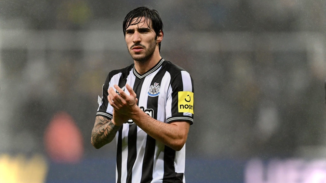 Juventus Susun Rencana Gaet Sandro Tonali di Musim Panas