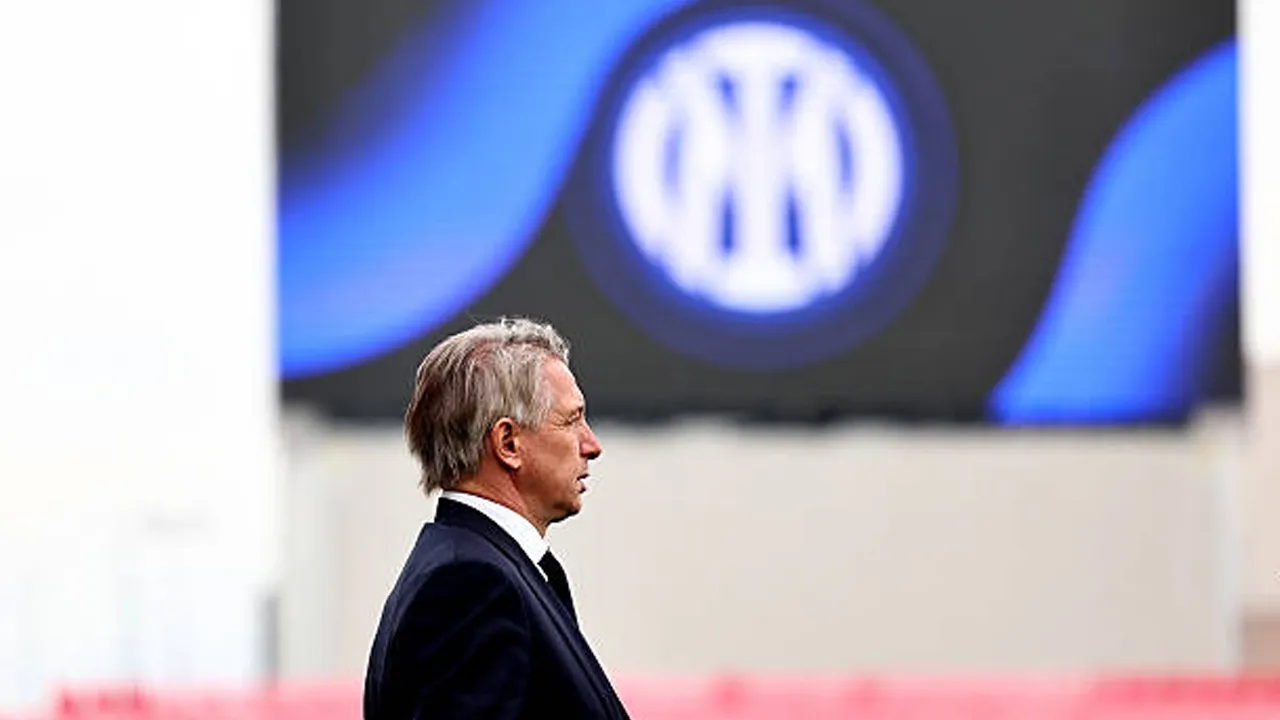 Pemain Muda Inter Bisa Diandalkan, Cristian Chivu Puji Peran Stefano Vecchi