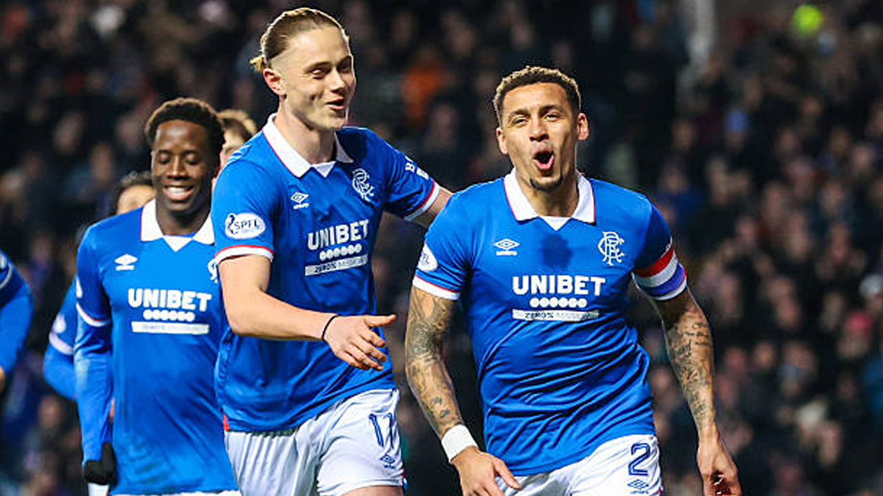 Rangers Pesta Gol ke Gawang Kilmarnock, Jarak dengan Hearts Menyempit