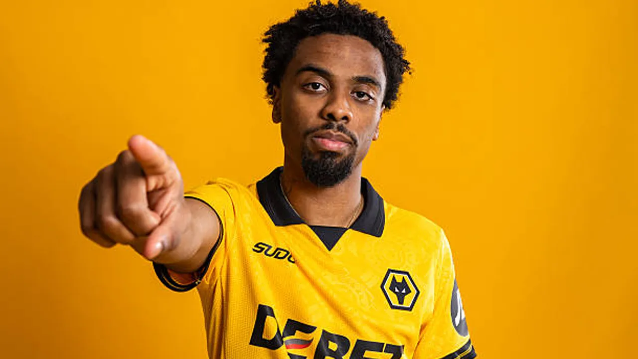 Rob Edwards Antusias Sambut Debut Angel Gomes Bersama Wolves