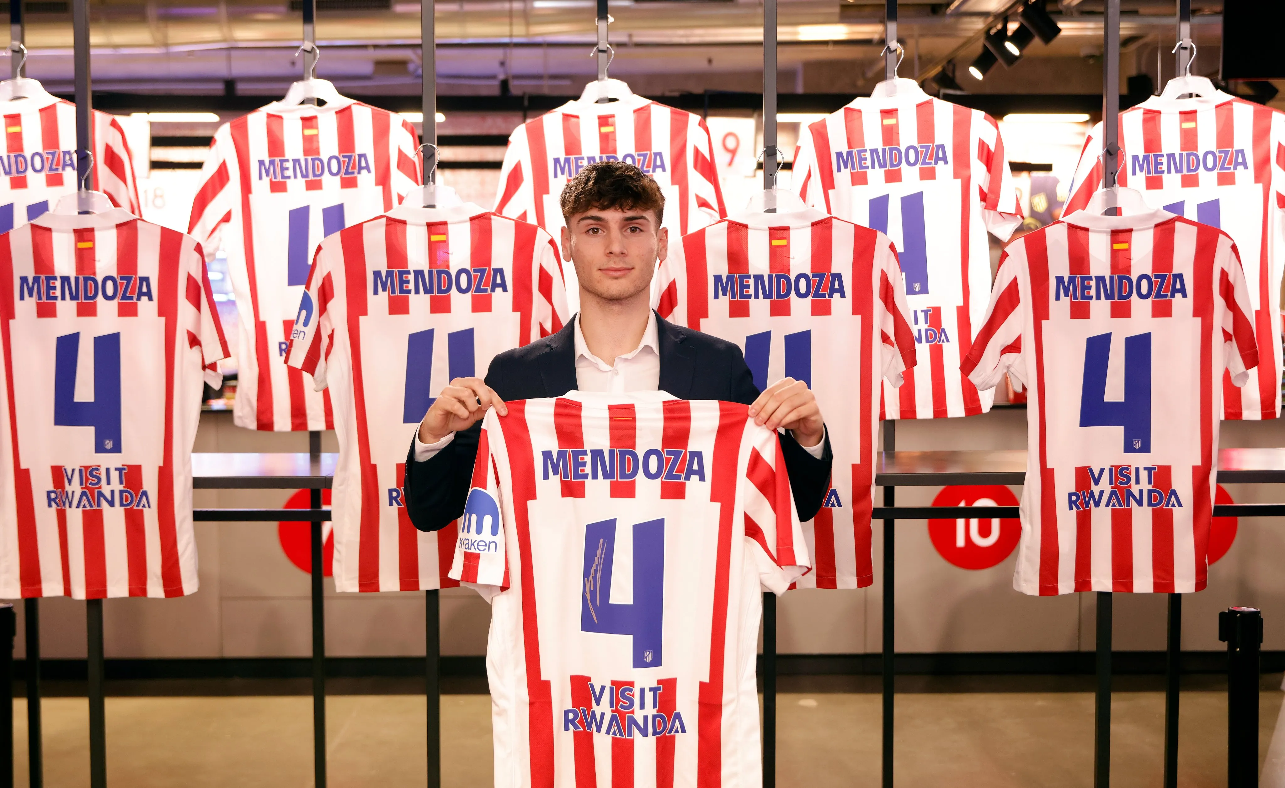 Rodrigo Mendoza Bahas Perbandingan dengan Pedri - sumber: (footballespana)