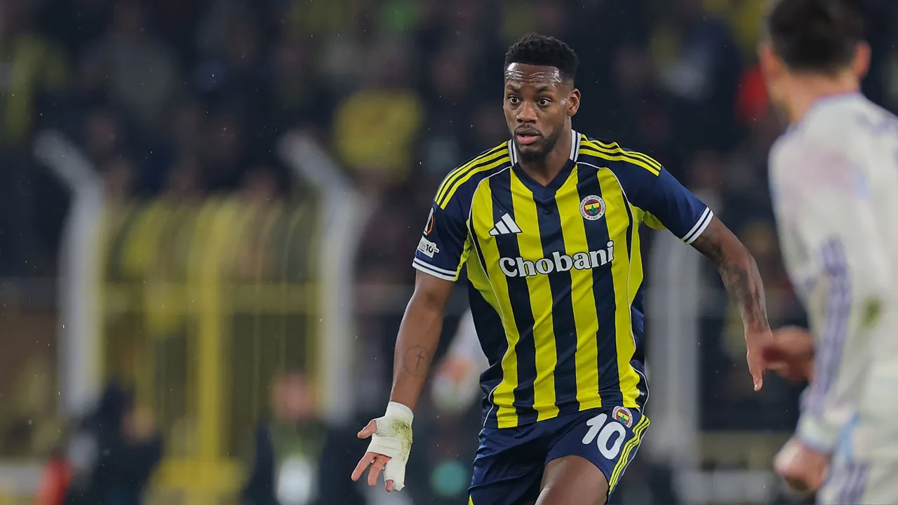 Jhon Duran ditolak Spurs.