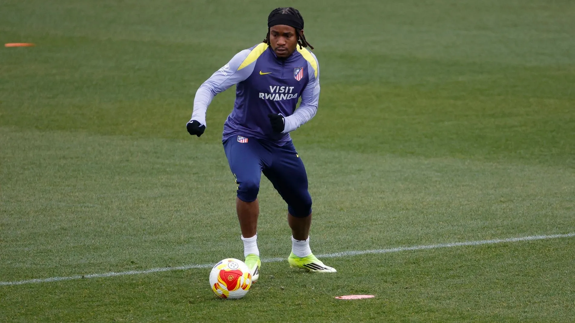 Atletico Madrid Rekrut Ademola Lookman: Kelebihan dan Kekurangan