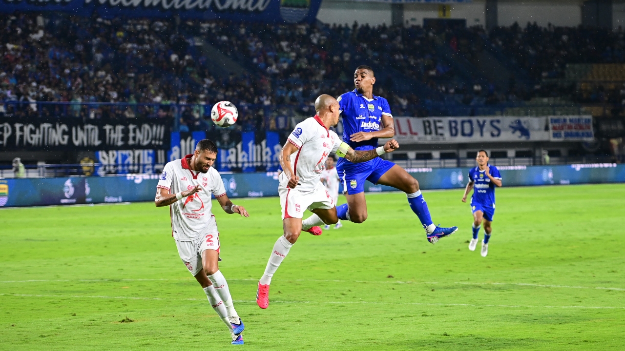 Bojan Puas Persib Atasi Pesaing Langsung di Papan Atas Liga