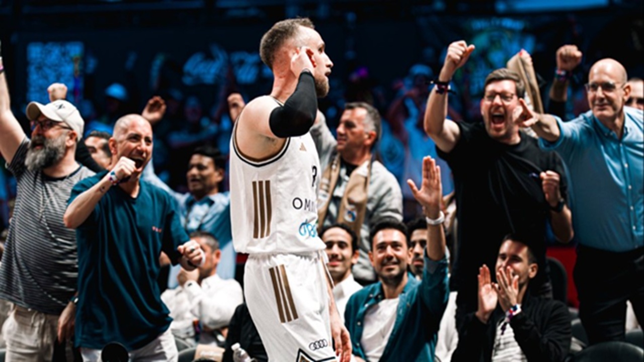 Dzanan Musa Emosional Usai Dubai Basketball Pecundangi Real Madrid