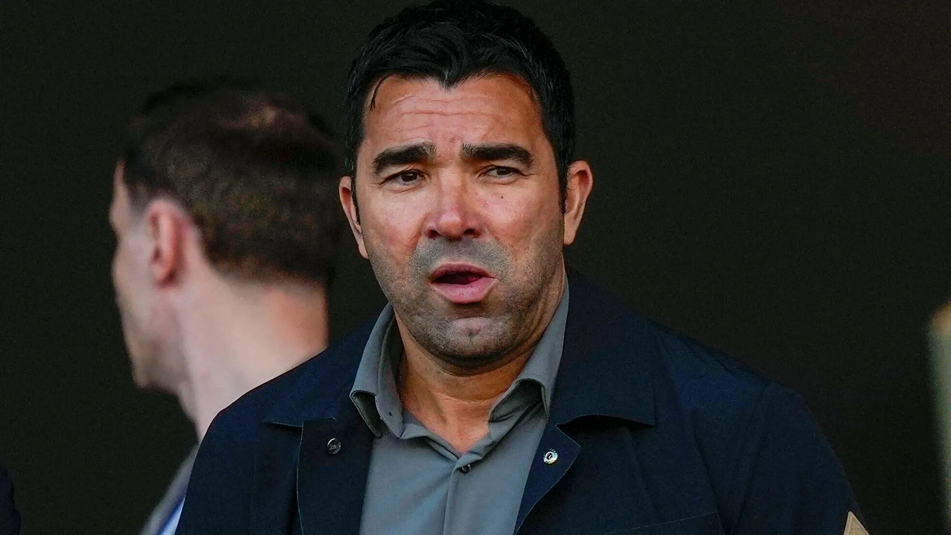 Font Tidak Akan Pertahankan Deco sebagai Direktur Olahraga - sumber: (footballespana)