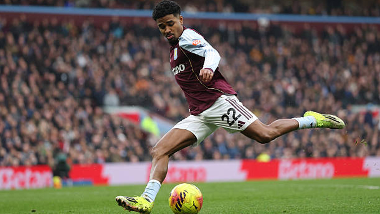 Ian Maatsen Serukan Konsistensi, Aston Villa Fokus Hadapi Bournemouth