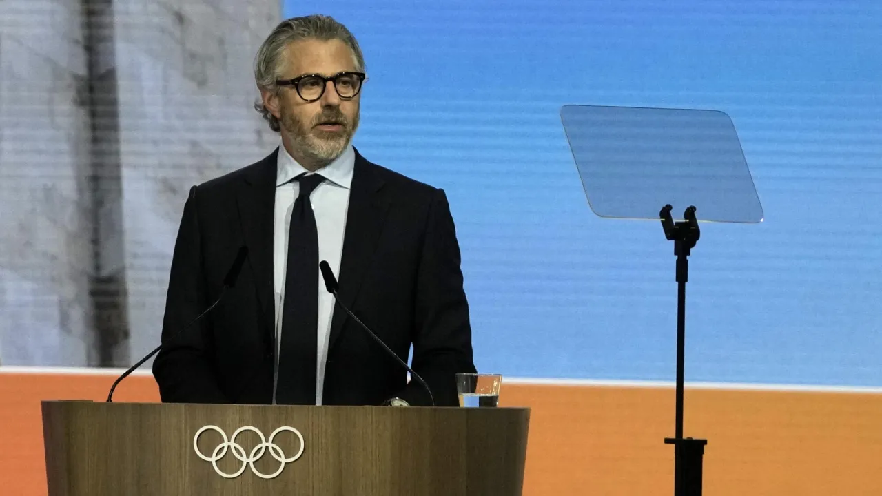 Casey Wasserman ditekan sejumlah anggota parlemen dan tokoh politik di Los Angeles yang memintanya mundur dari posisi ketua proyek Olimpiade kota tersebut. (Foto: AP)