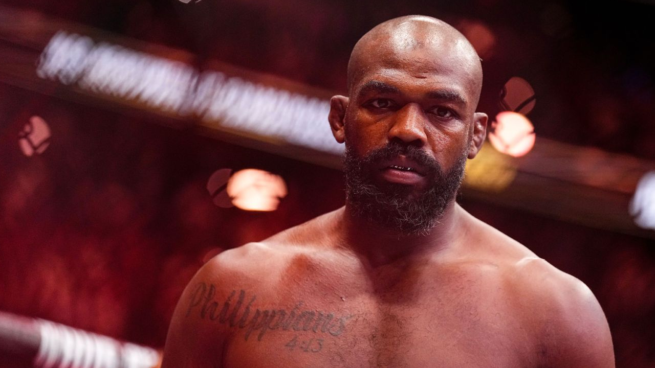 Jon Jones Butuh Operasi Pinggul, Bidik Tarung di Event UFC Gedung Putih