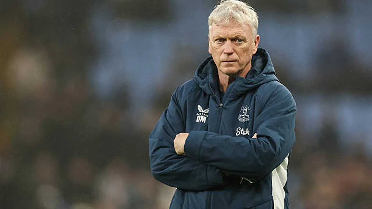 Mendekati Rekor Baru, David Moyes Bangun Pertahanan Everton Diam-diam