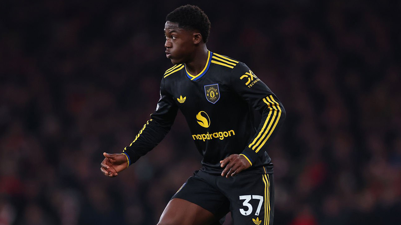 MU Hampir Kehilangan Kobbie Mainoo, Carrick Datang di Saat yang Tepat