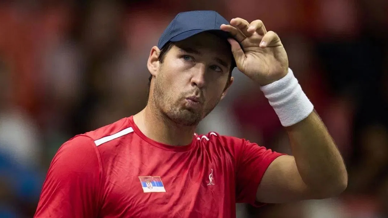 Alami Cedera Kepala Di Davis Cup, Dusan Lajovic Dilarikan Ke Rumah Sakit