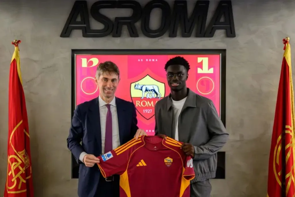 Cedera Otot, Pemain Baru Roma Vaz Absen Sementara di Lapangan