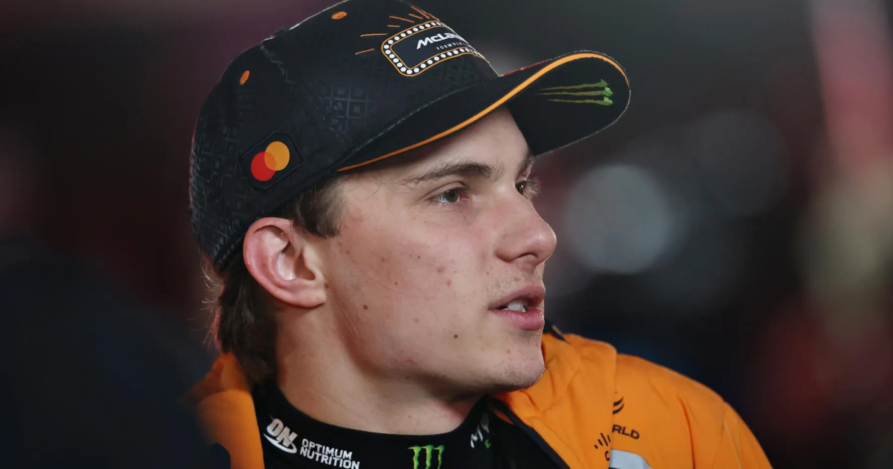 Oscar Piastri Bantah McLaren Rugi Tanpa Status Tim Pabrikan - sumber: (racingnews365)