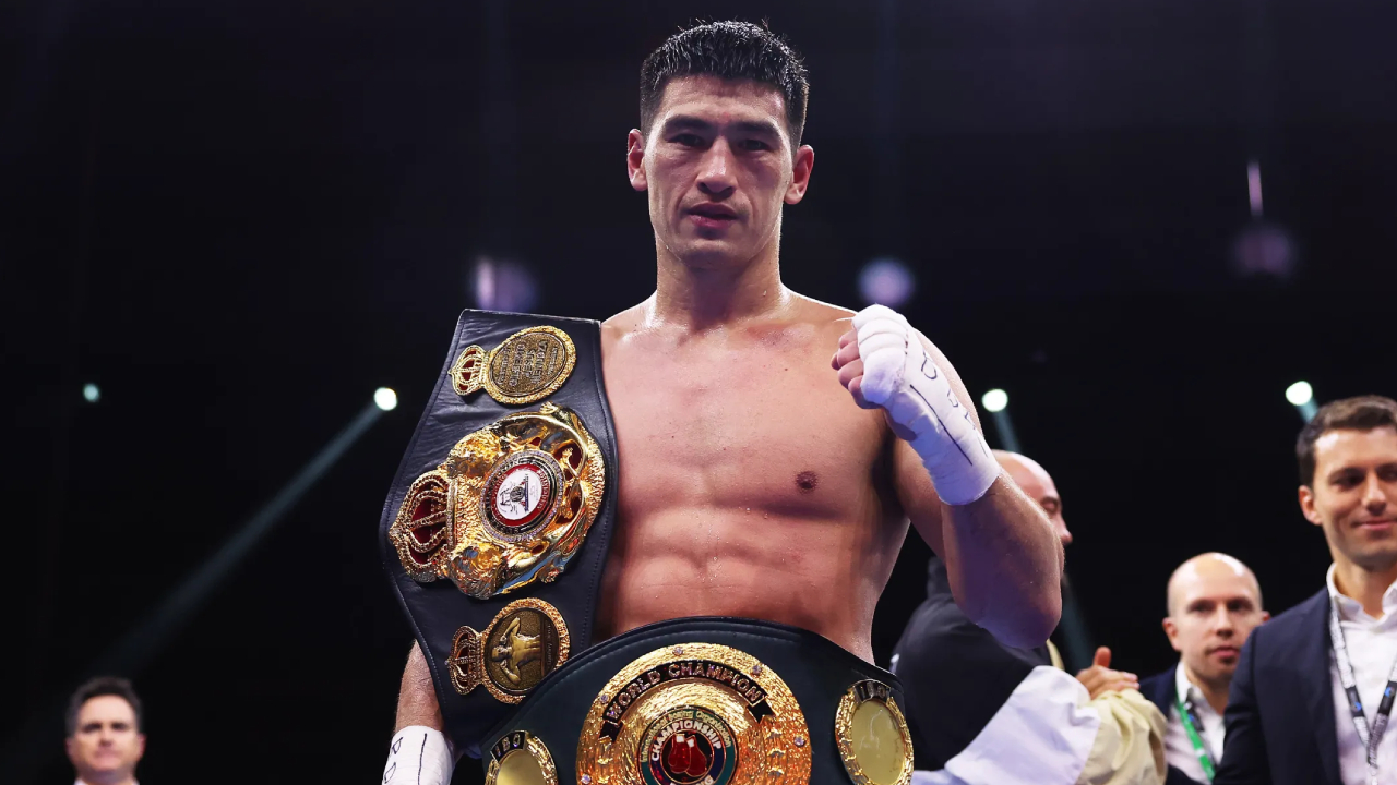 Dmitry Bivol Pertimbangkan Naik ke Divisi Cruiserweight Jelang “Comeback”