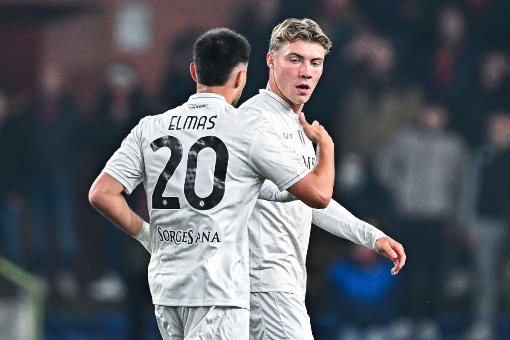 Hojlund Jadi Pahlawan, Napoli Taklukkan Genoa Meski Bermain dengan 10 Pemain