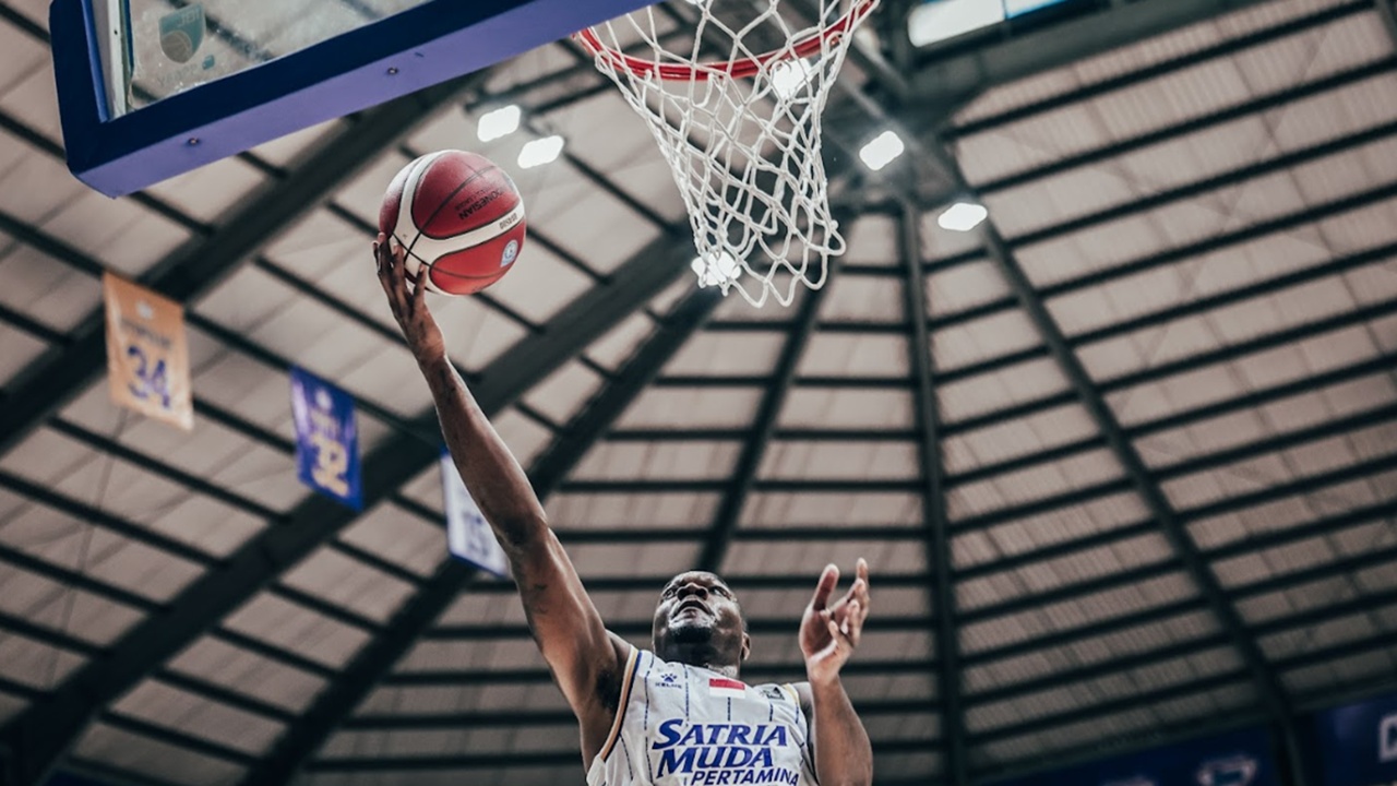 Jalen Jones Ungkap Pertahanan Jadi Kunci Kemenangan Satria Muda