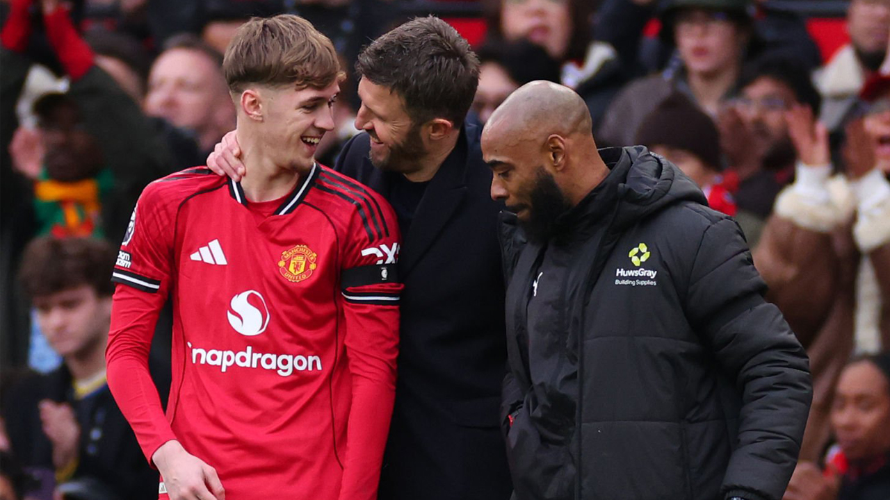 Kemenangan MU Dihiasi Debut Tyler Fletcher, Carrick Akui Bangga