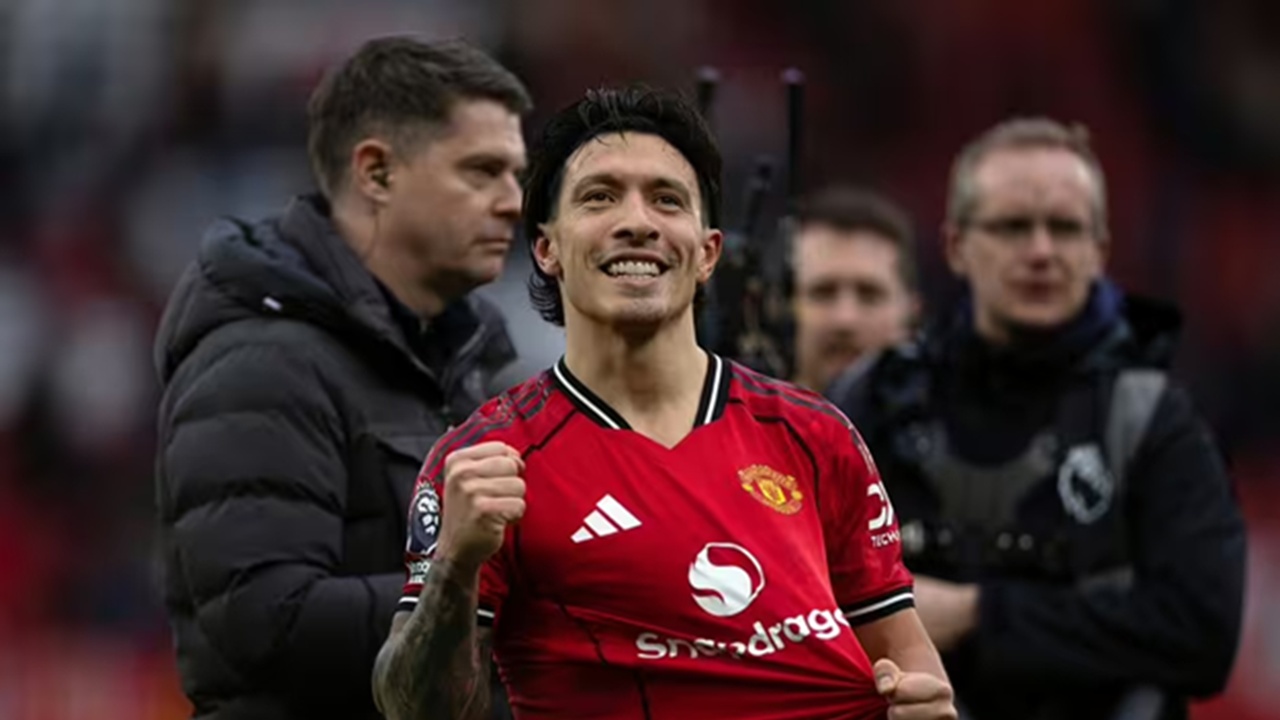 Lisandro Martinez Masuk dalam Radar Barcelona