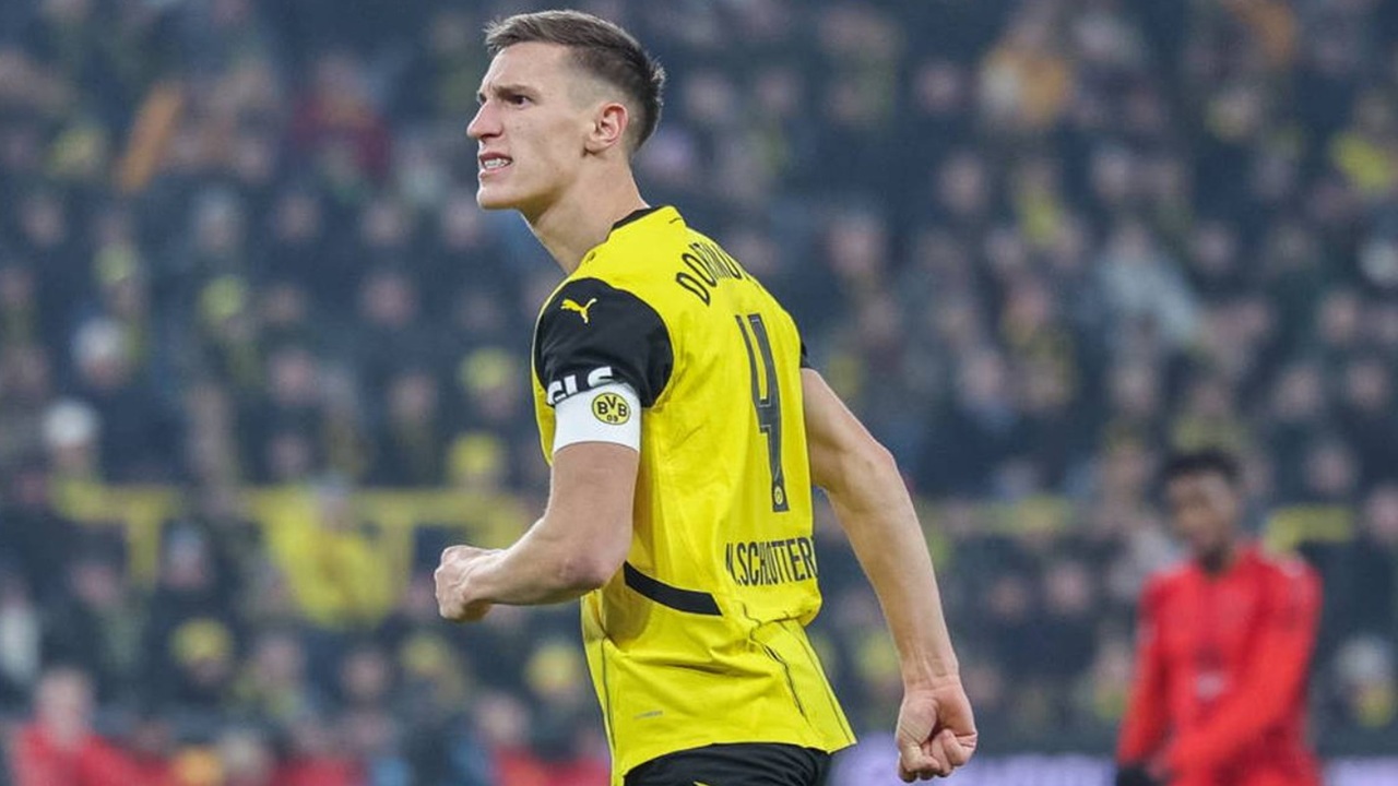 Petinggi Dortmund Desak Nico Schlotterbeck untuk Tentukan Masa Depannya