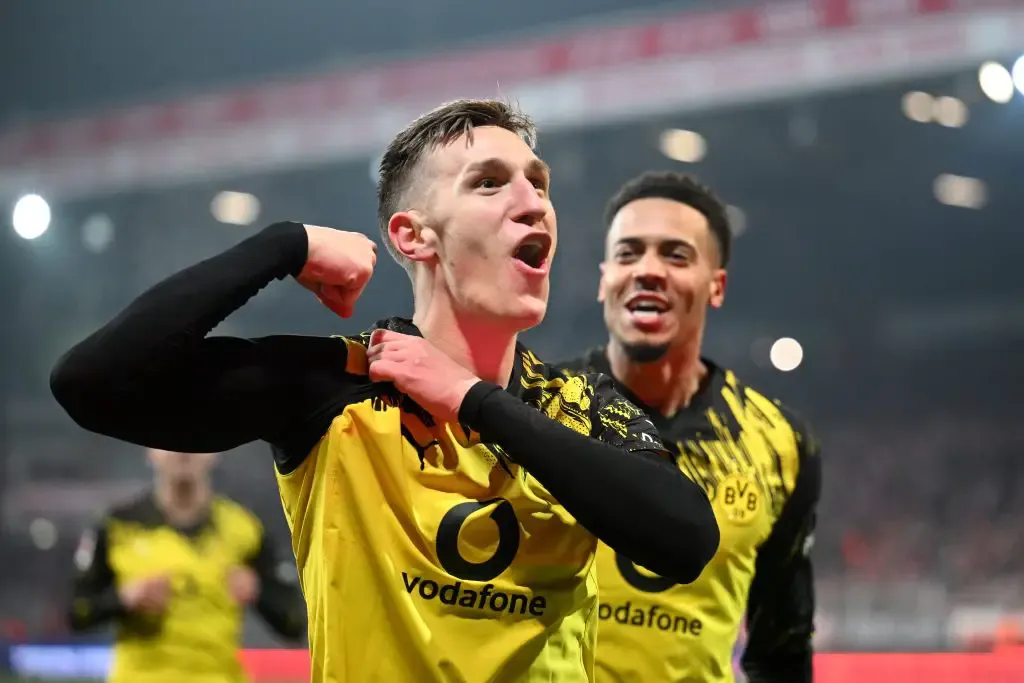 Schlotterbeck Yakin Borussia Dortmund Siap Bersaing Perebutkan Gelar Bundesliga - sumber: (getfootballnewsgermany)