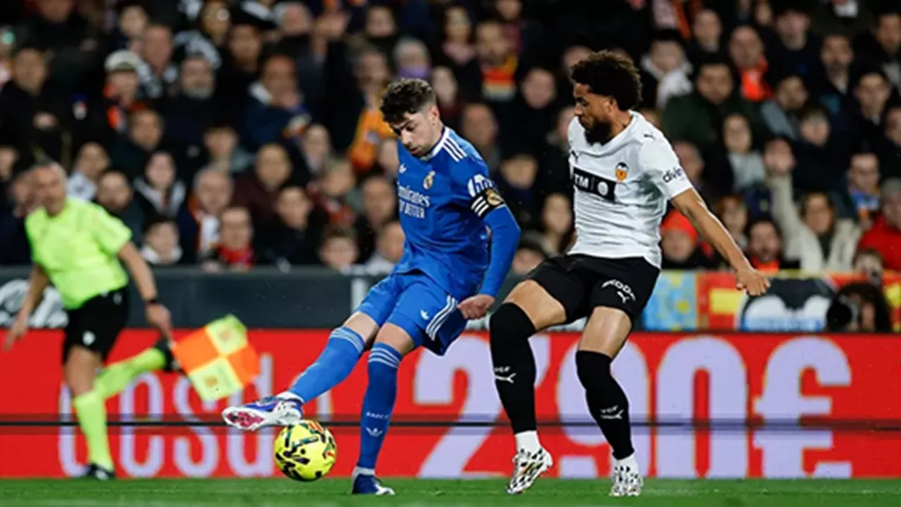 Alvaro Arbeloa Sadar Posisi Terbaik Valverde Adalah Lini Tengah