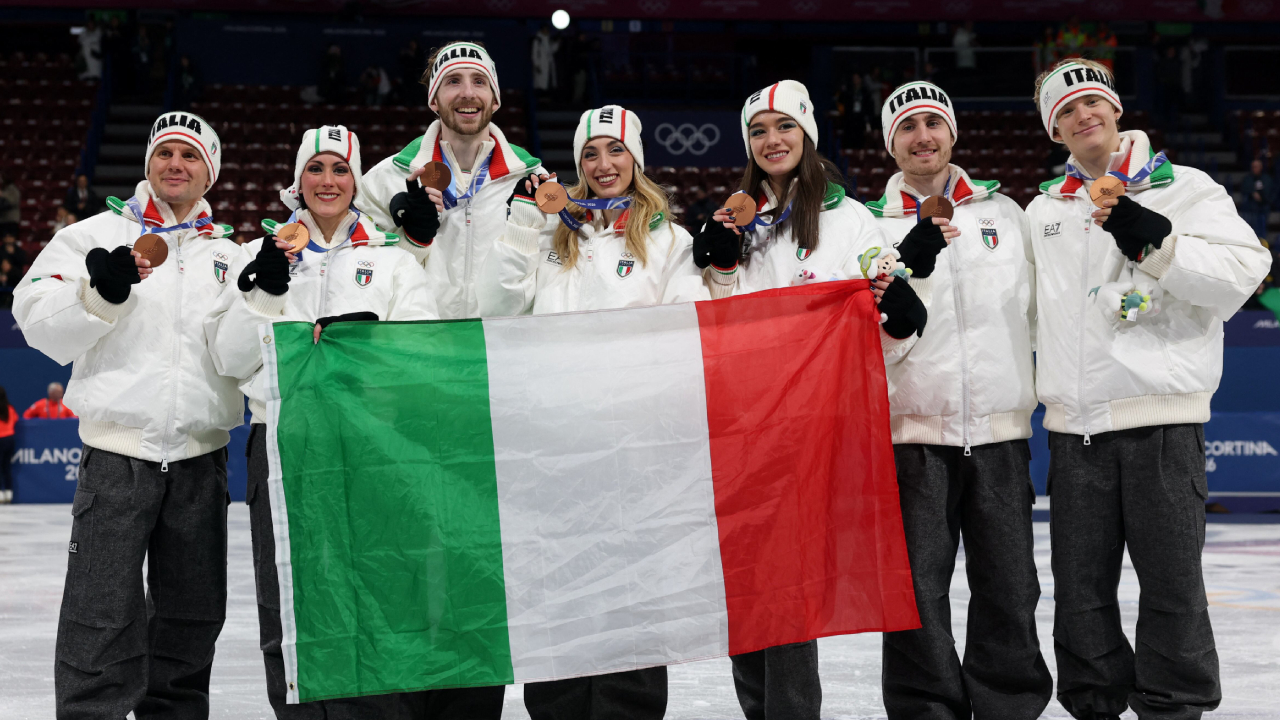 Perunggu Beregu Seluncur Indah Bangkitkan Harapan Italia di Olimpiade 2026