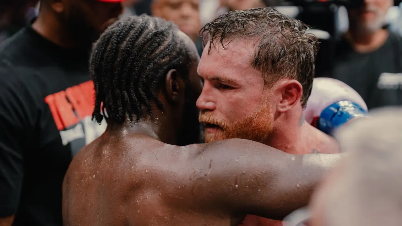 Canelo Alvarez Berharap Bisa Lakukan Duel Ulang dengan Terence Crawford