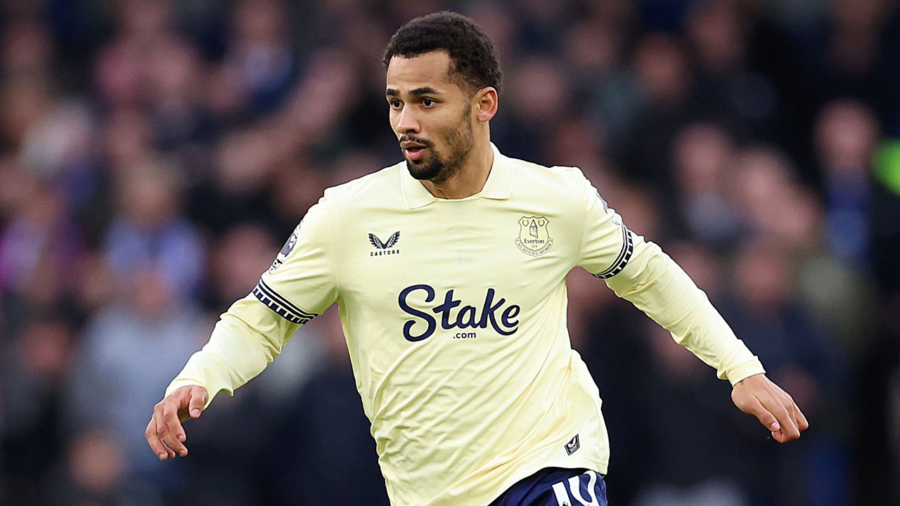 David Moyes Tanggapi Ketertarikan MU terhadap Iliman Ndiaye