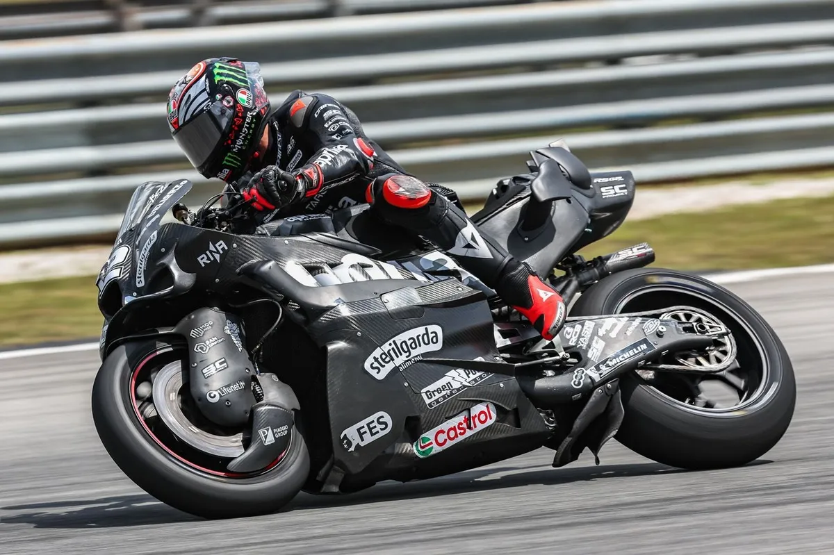Ducati Unggul di Sepang, Aprilia Menguntit Rapat - sumber: (motorsport)