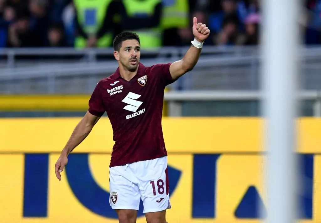 Gol Simeone dalam Laga Fiorentina kontra Torino (2 - sumber: (footballitalia)