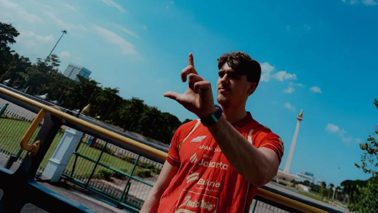 Fenomena gerbong pemain muda diaspora Indonesia yang bergabung ke klub BRI Super League awal tahun ini disorot oleh pelatih asal Malaysia yaitu Raja Isa / via Istimewa