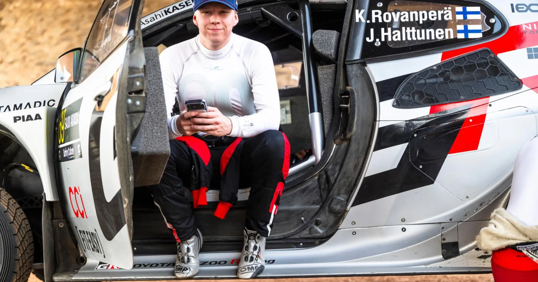 Juara WRC Terima Telepon Legenda F1 Usai Pengumuman - sumber: (racingnews365)