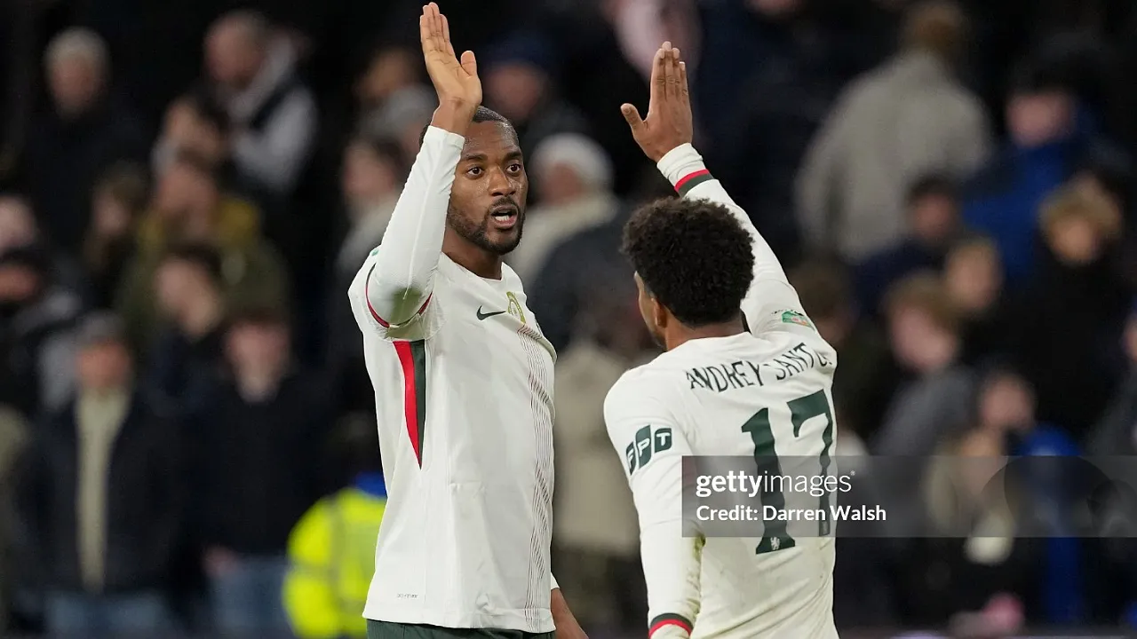 Duo Chelsea, Tosin Adarabioyo dan Andrey Santos