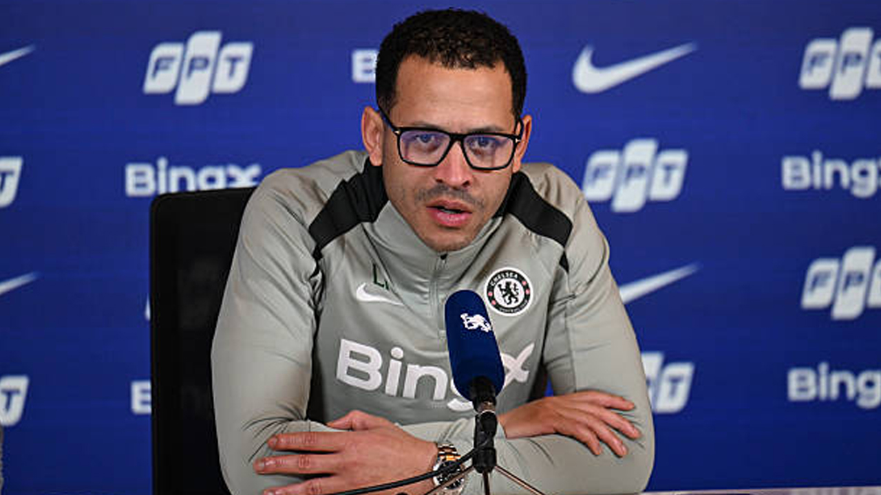 Liam Rosenior Punya Catatan Kurang Manis Saat Hadapi Leeds United